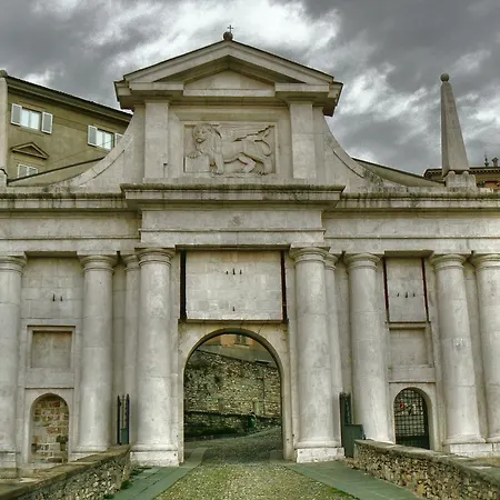 Indisparte Affittacamere 4*